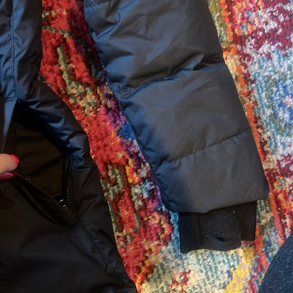 Athletic girl, winter jacket barely worn good condition - Picture 4 of 5